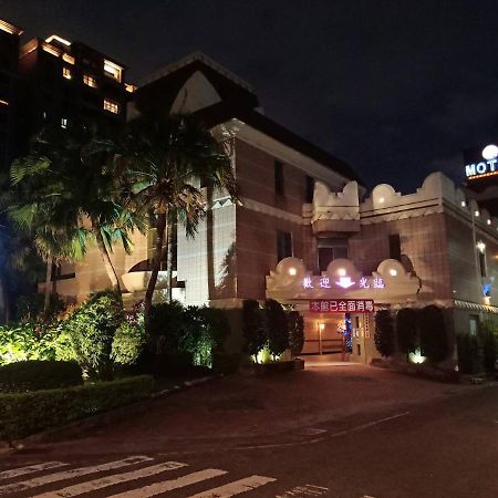 Xin Yuan Motel 타이중 외부 사진