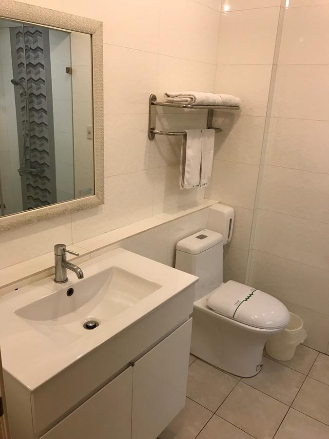 Xin Yuan Motel 타이중 외부 사진