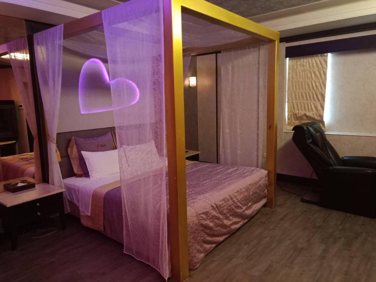 Xin Yuan Motel 타이중 외부 사진