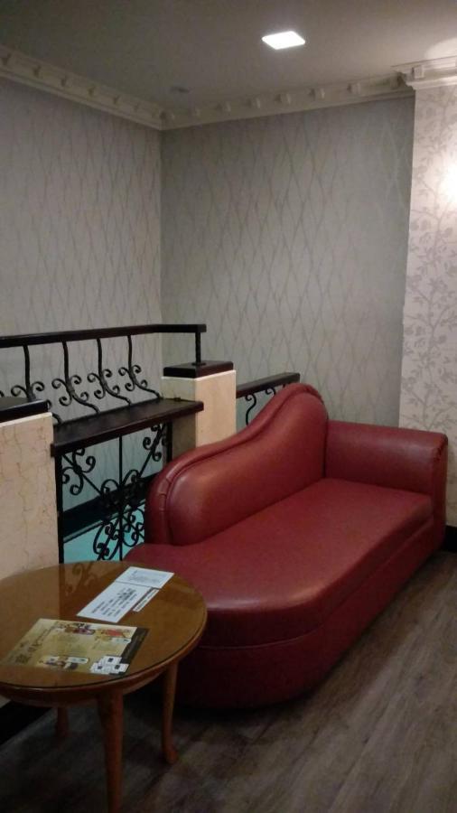 Xin Yuan Motel 타이중 외부 사진